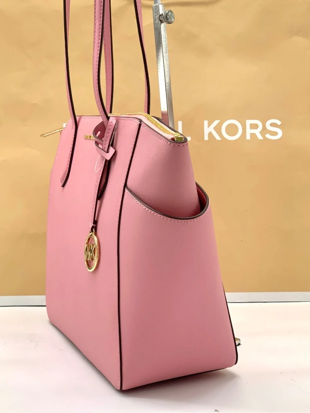MICHAEL KORS Marilyn Medium Saffiano Leather Tote Bag